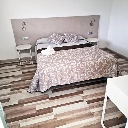 Hotel Area Serrano 2*