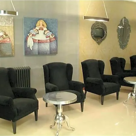 Area Serrano Hotel Buniel