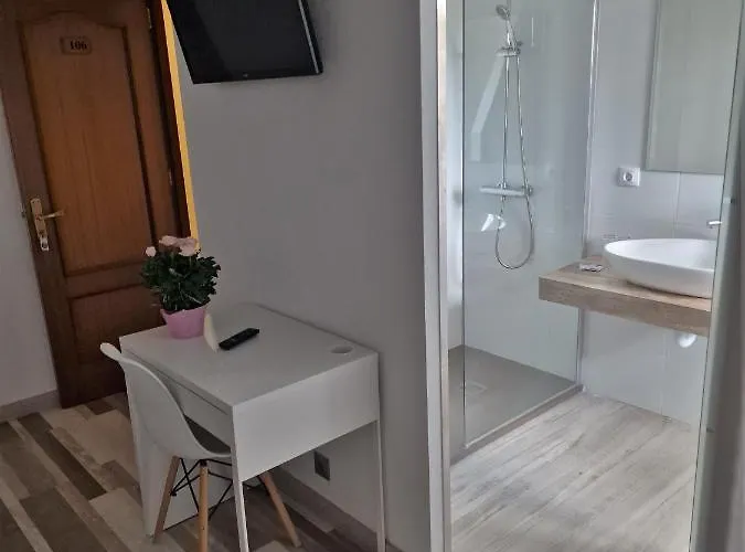 Hotel Area Serrano 2*